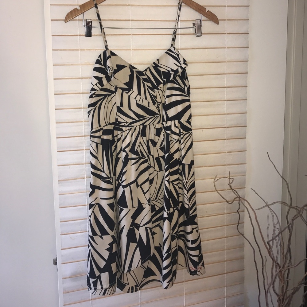 Billabong Black and Cream Tropical Print Spaghetti Strap Dress